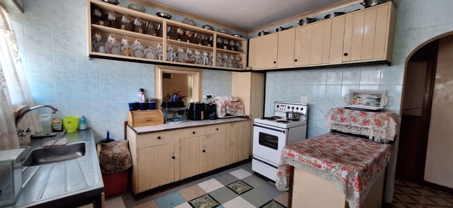 4 Bedroom Property for Sale in Grassy Park Western Cape